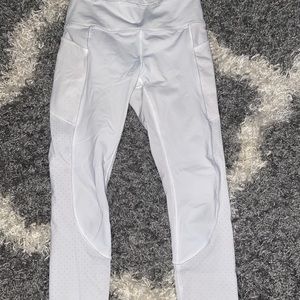 SOLD Lululemon White Double Layered leggings!